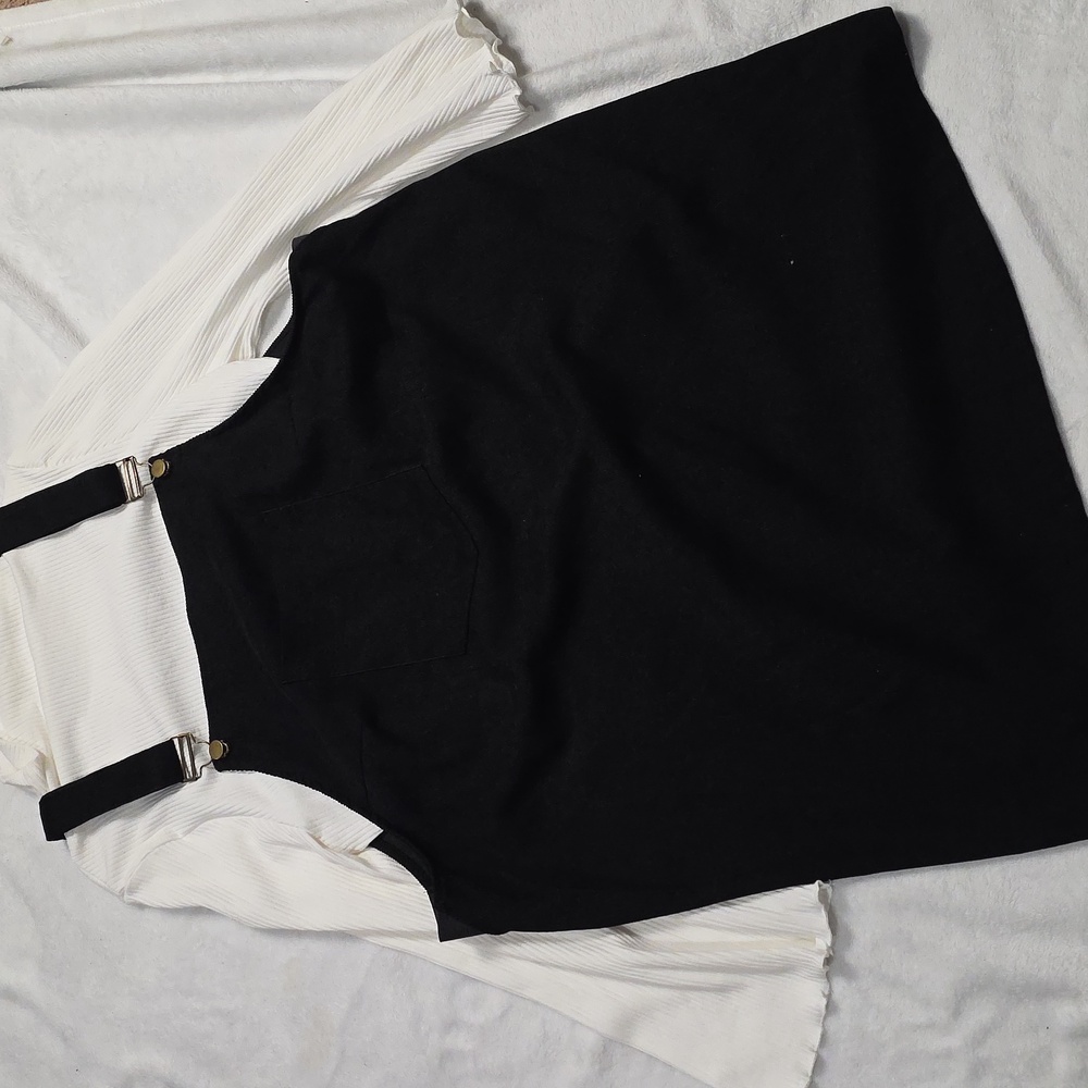 SHEIN Black Curve Pinafore Dress
